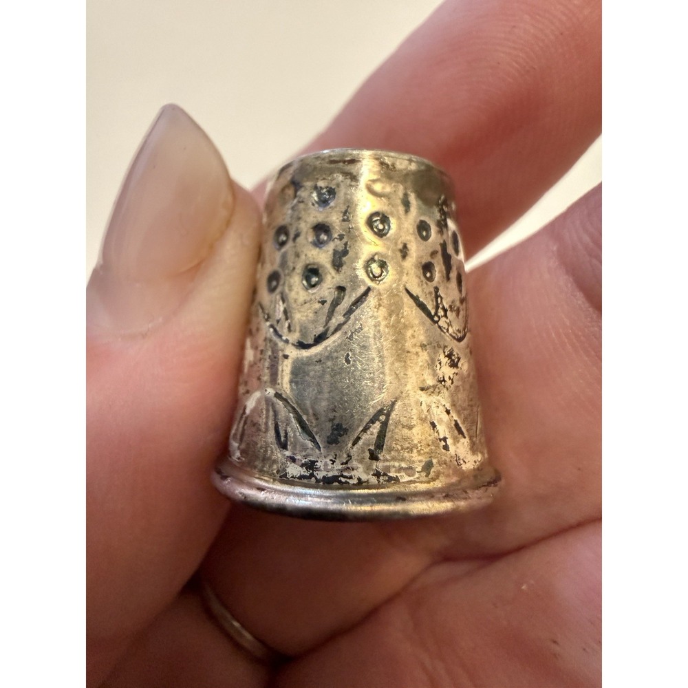 Antique Vintage Sterling Silver Thimble Mountain? Rabbit? Piece of History!